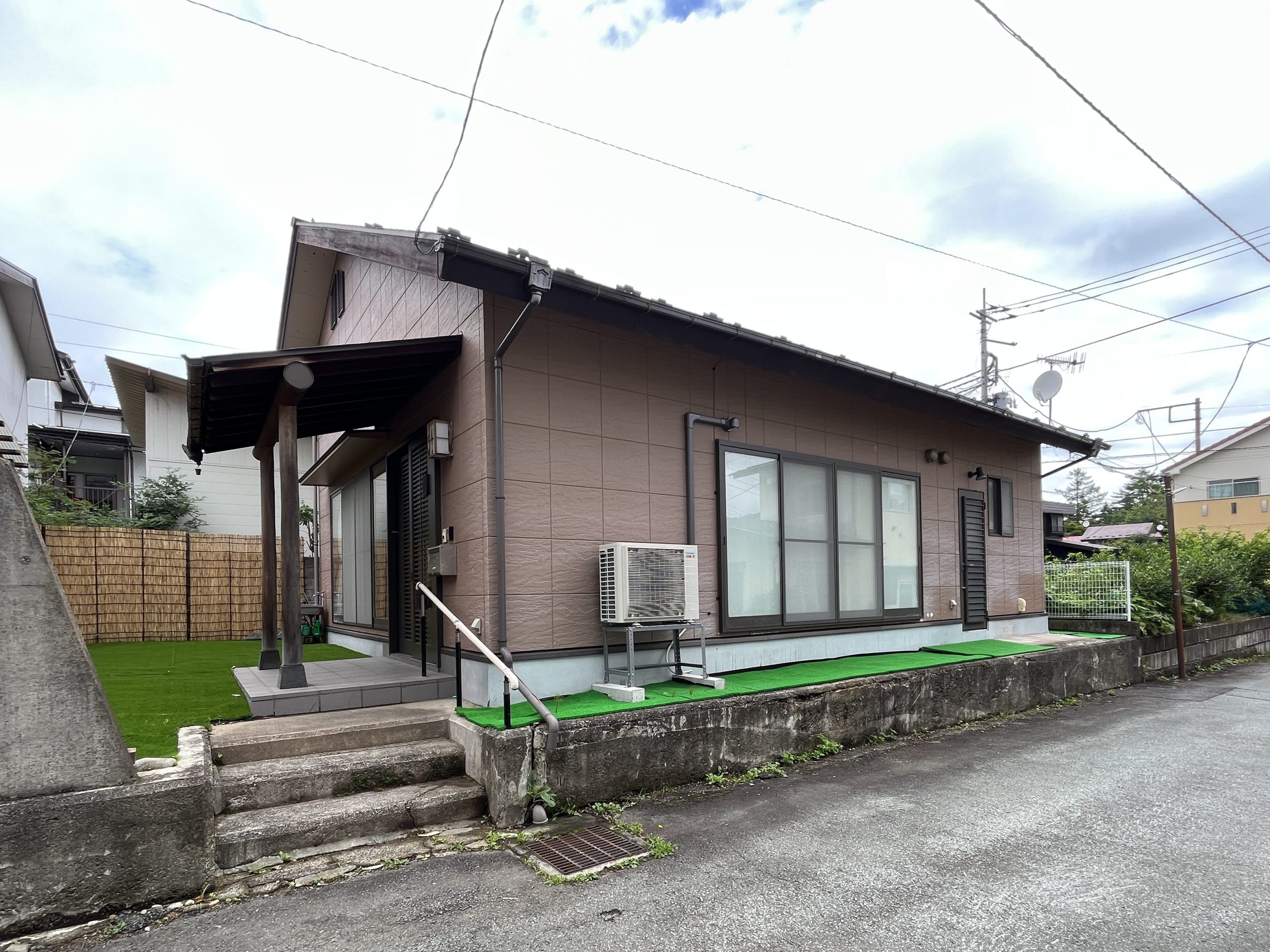 群馬県草津町の一棟貸切宿に電子宿泊者名簿Bookinを導入していただきました！住宅宿泊事業の住宅宿泊管理業者として株式会社ダイムスが住宅管理を行なっています。